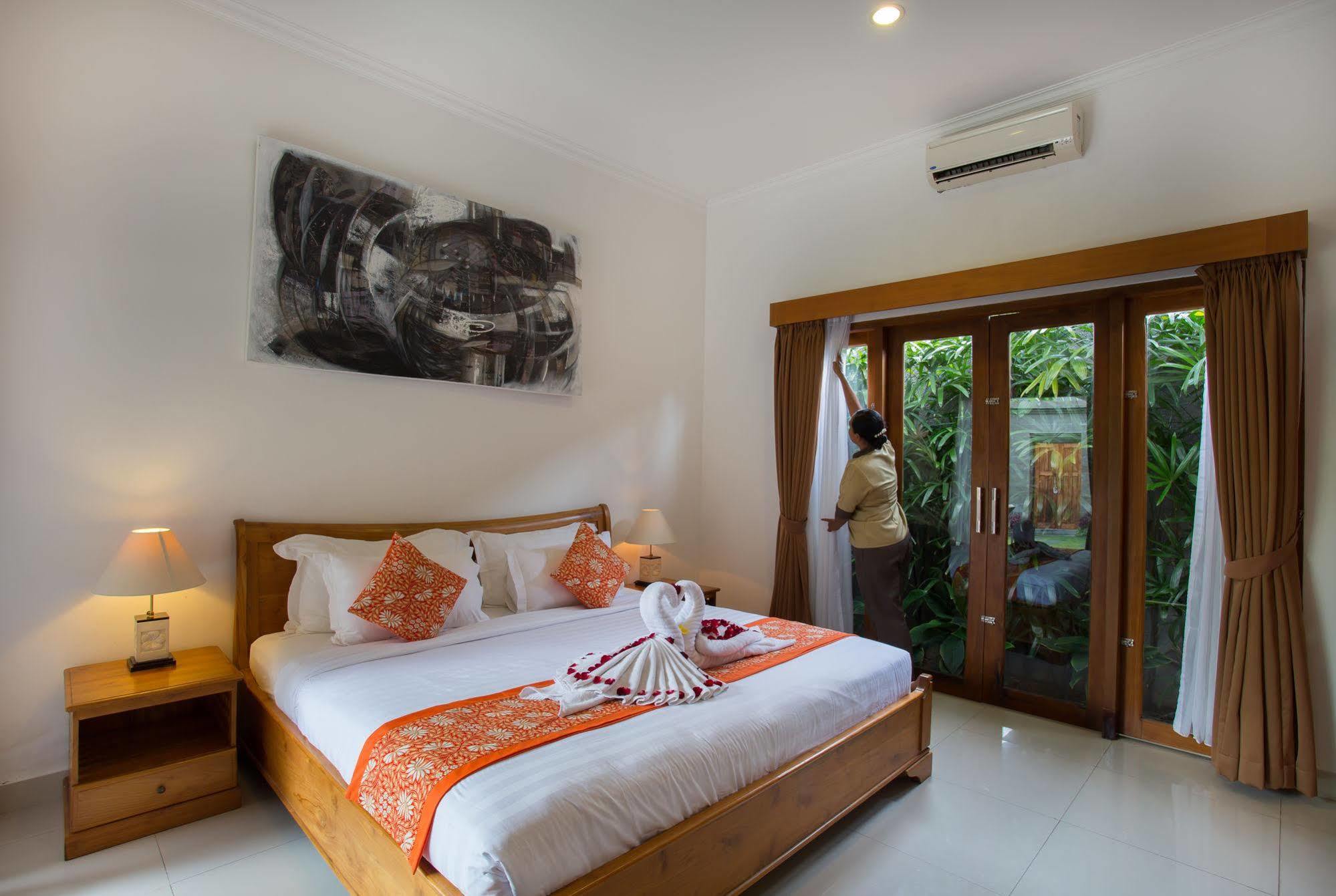 Sandi Agung Villa Seminyak Exterior foto