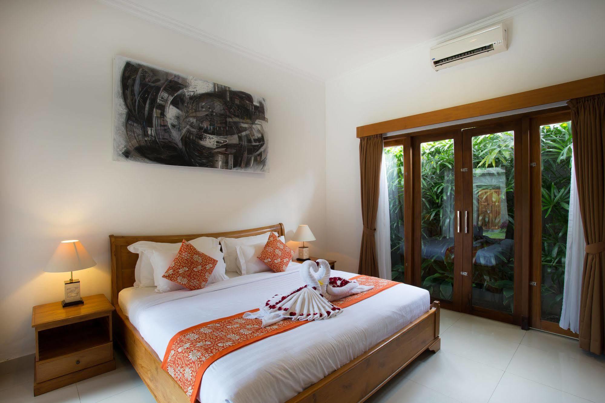 Sandi Agung Villa Seminyak Exterior foto